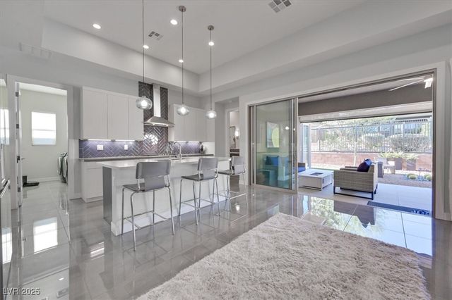 6703 Titanium Crest Street, Las Vegas, NV 89148