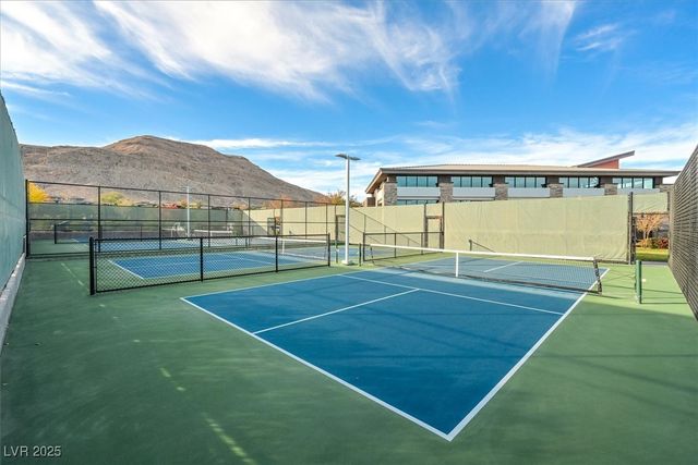 6703 Titanium Crest Street, Las Vegas, NV 89148