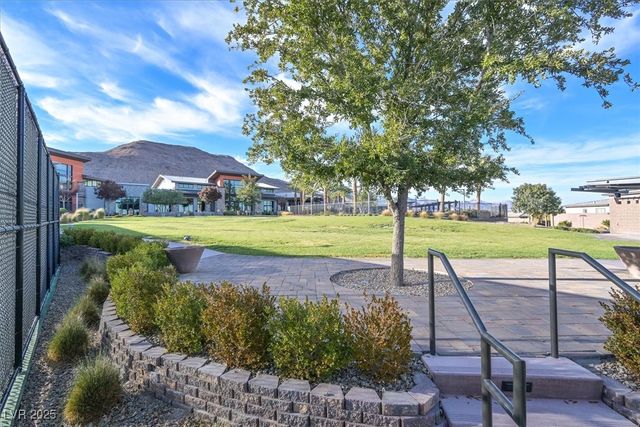 6703 Titanium Crest Street, Las Vegas, NV 89148