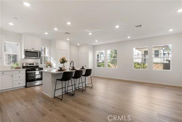 4215 E Carmel Privado, Ontario, CA 91761