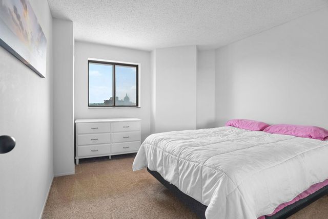 78 10th Street E 2104, Saint Paul, MN 55101