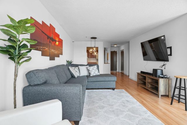 78 10th Street E 2104, Saint Paul, MN 55101