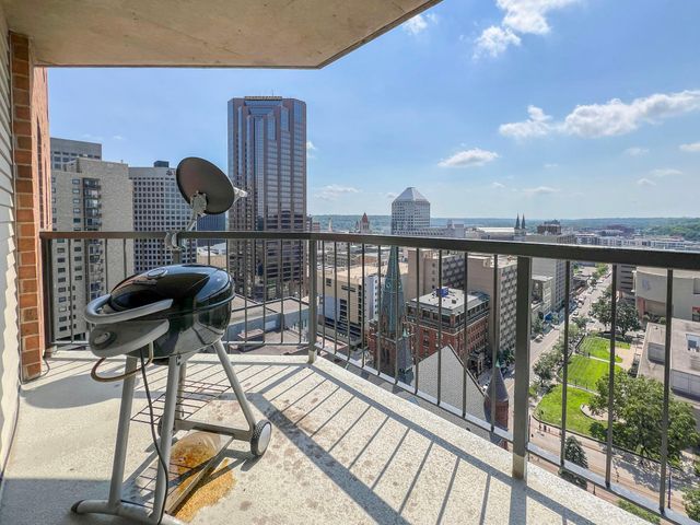 78 10th Street E 2104, Saint Paul, MN 55101