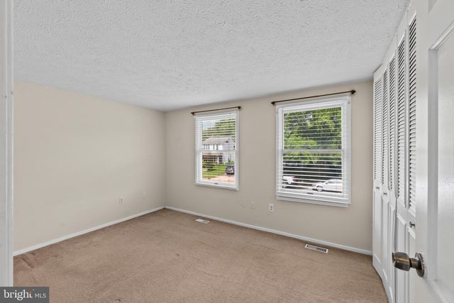 1312 HILLCREST DR, Frederick, MD 21703