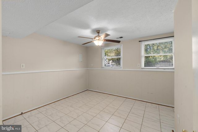 1312 HILLCREST DR, Frederick, MD 21703