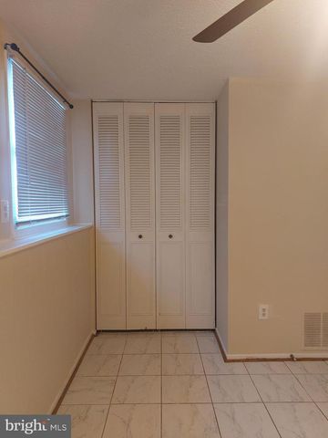 1312 HILLCREST DR, Frederick, MD 21703