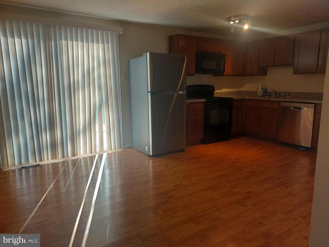 1312 HILLCREST DR, Frederick, MD 21703