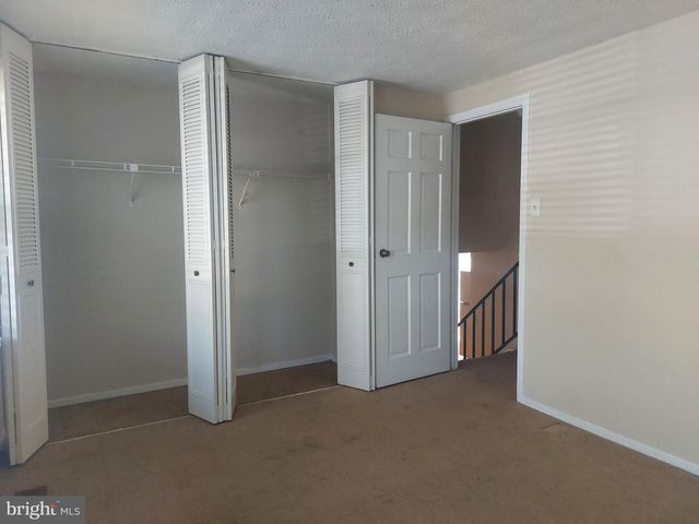 1312 HILLCREST DR, Frederick, MD 21703