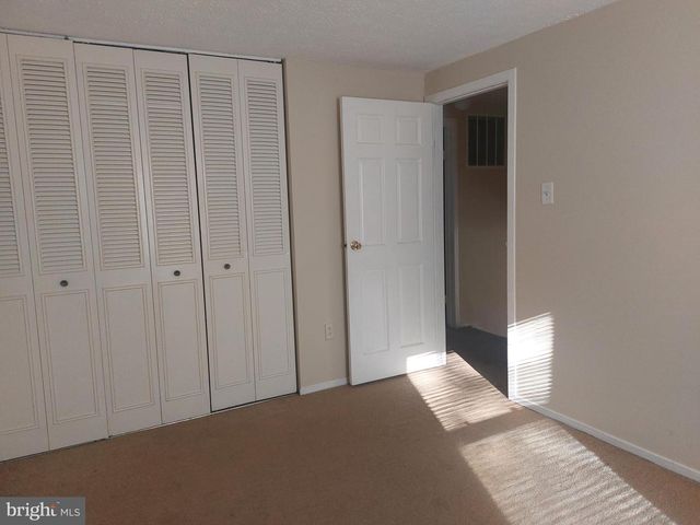 1312 HILLCREST DR, Frederick, MD 21703