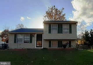 1312 HILLCREST DR, Frederick, MD 21703