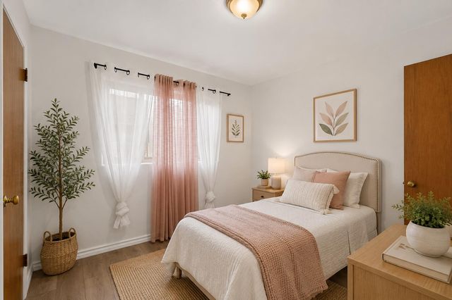 341 60th Street NW, Albuquerque, NM 87105