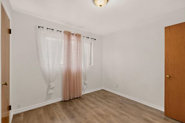 341 60th Street NW, Albuquerque, NM 87105