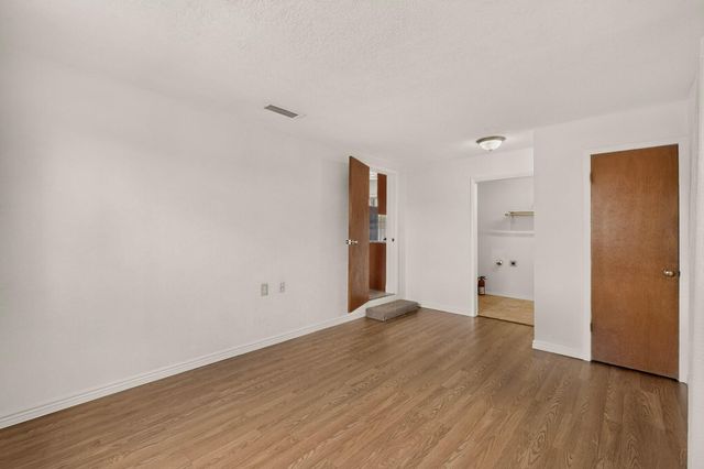 341 60th Street NW, Albuquerque, NM 87105