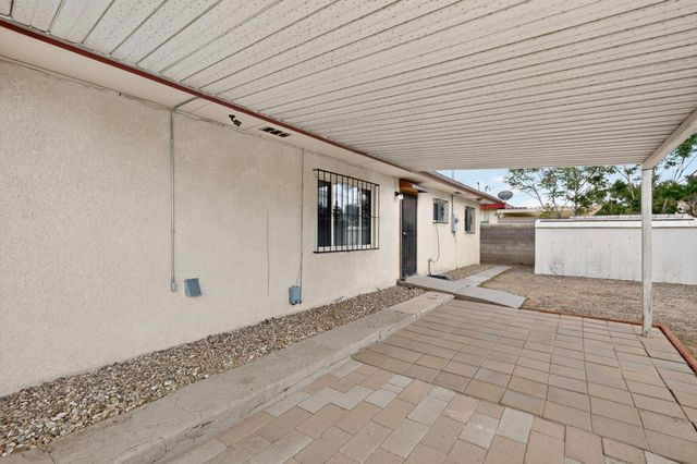 341 60th Street NW, Albuquerque, NM 87105