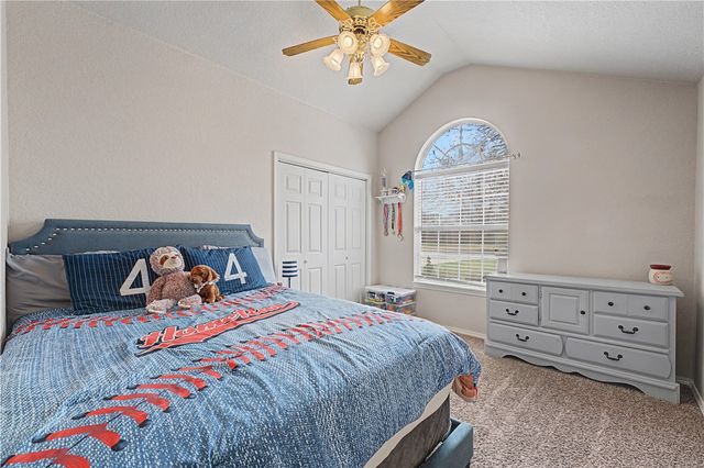 46 W Briarmeadow Street, Farmington, AR 72730