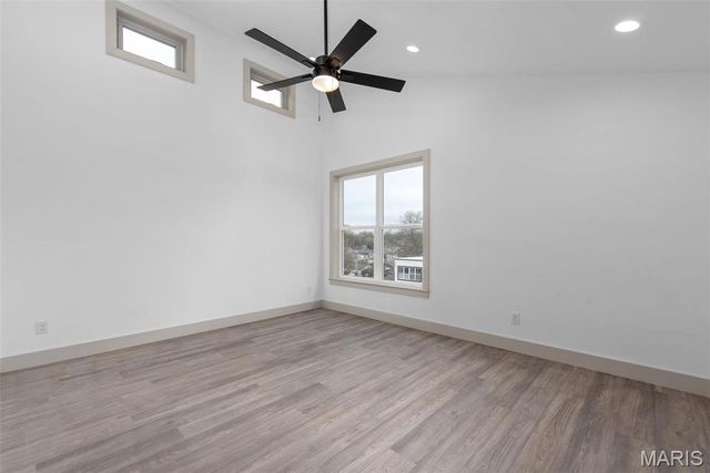 1224 Kraft Street, St Louis, MO 63139