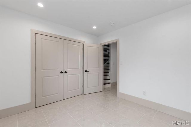 1224 Kraft Street, St Louis, MO 63139