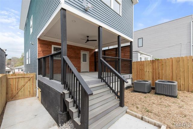 1224 Kraft Street, St Louis, MO 63139