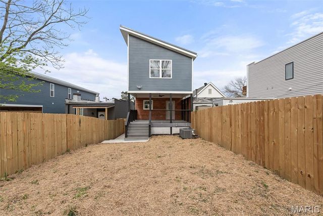 1224 Kraft Street, St Louis, MO 63139
