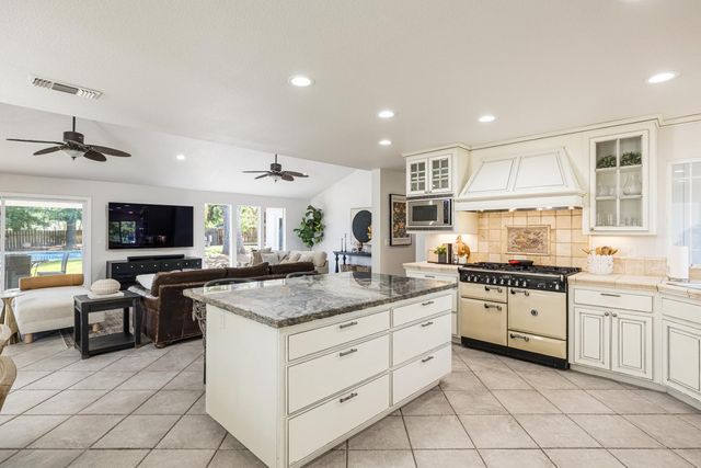 2815 Tam O Shanter Dr, El Dorado Hills, CA 95762