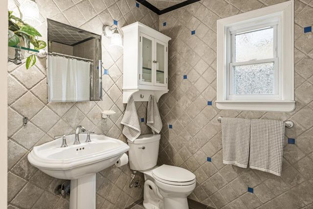 2815 Tam O Shanter Dr, El Dorado Hills, CA 95762