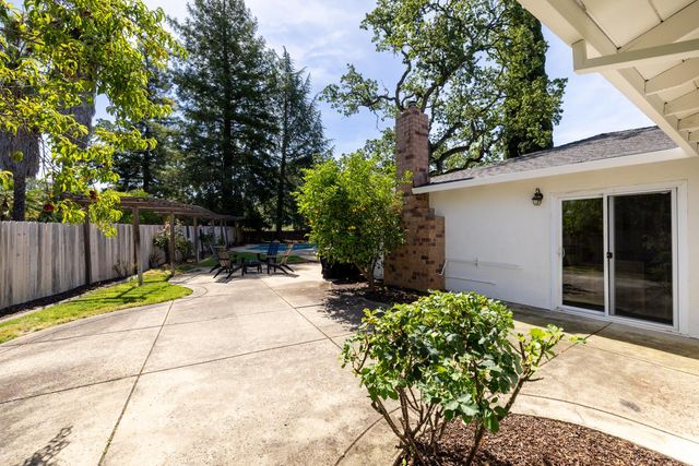 2815 Tam O Shanter Dr, El Dorado Hills, CA 95762