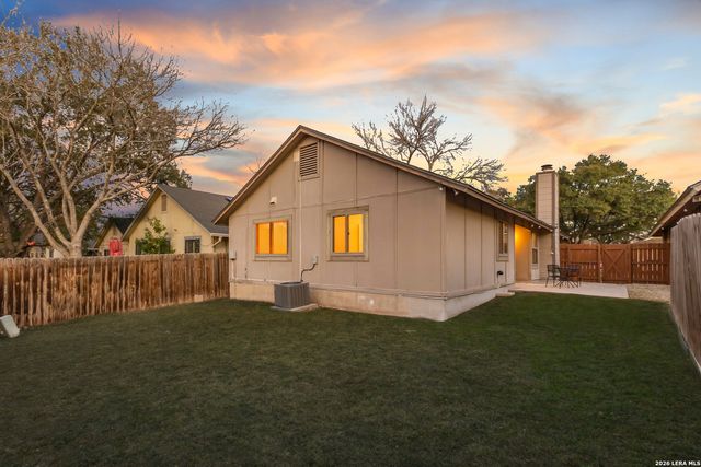 12043 Stoney, San Antonio, TX 78247