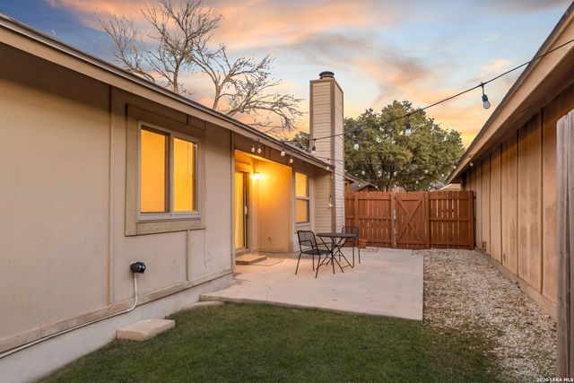 12043 Stoney, San Antonio, TX 78247