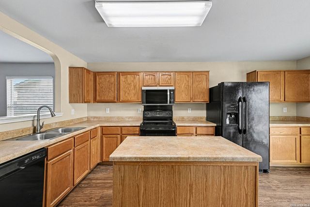 6907 Macaway, San Antonio, TX 78244