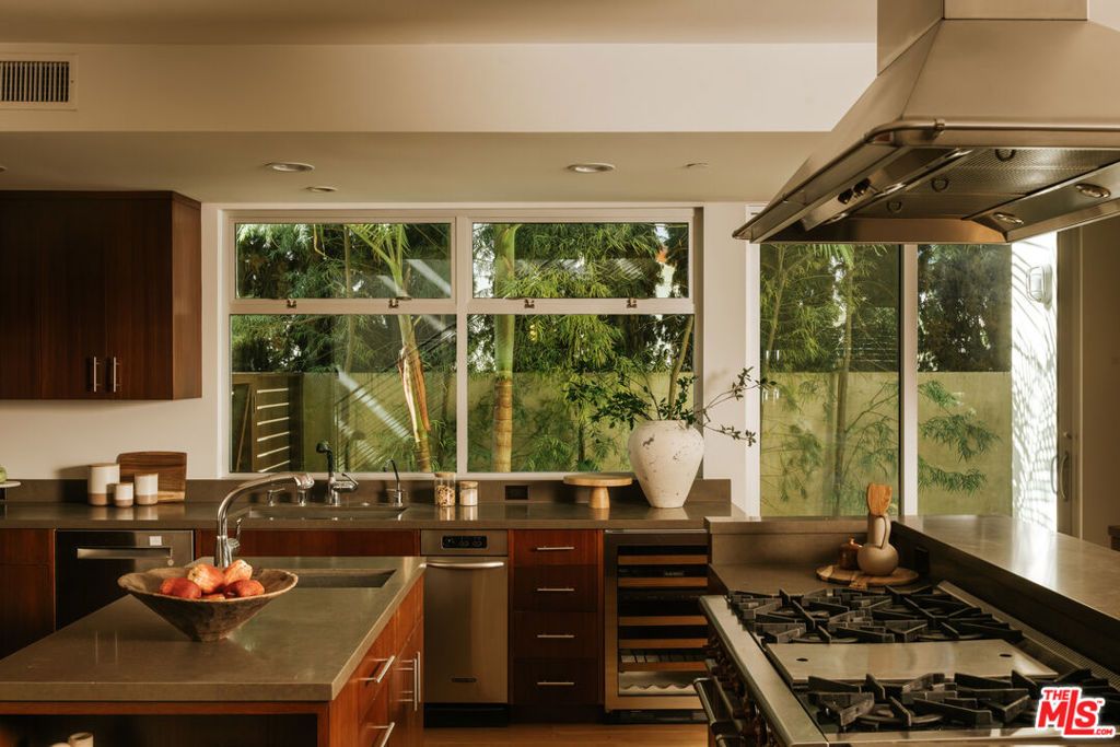 2643 34th Street, Santa Monica, CA 90405 — photo 5