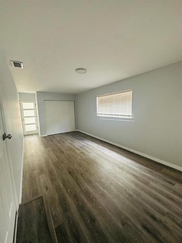 408 NE 12 AVENUE, Ocala, FL 34470