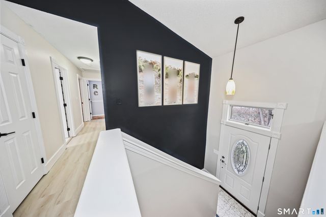 7 Circuit Avenue, Watertown, CT 06795