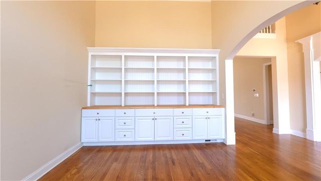 2640 Ivy Brook Lane, Buford, GA 30519