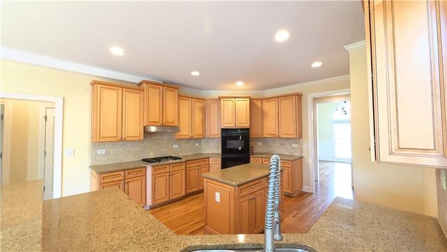 2640 Ivy Brook Lane, Buford, GA 30519