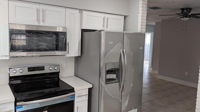 6461 Evans St, Hollywood, FL 33024