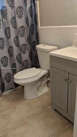 6461 Evans St, Hollywood, FL 33024