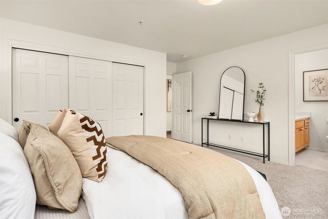 329 NE 185th Street, Shoreline, WA 98155