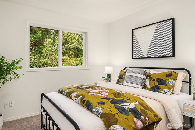 329 NE 185th Street, Shoreline, WA 98155