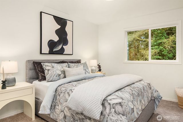 329 NE 185th Street, Shoreline, WA 98155