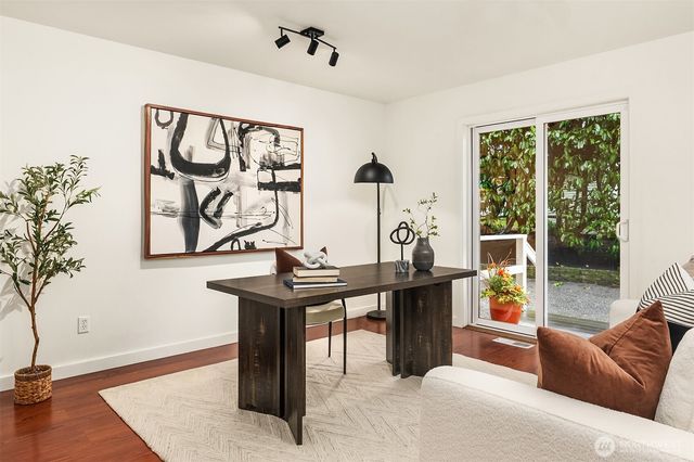 329 NE 185th Street, Shoreline, WA 98155