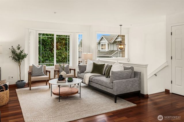 329 NE 185th Street, Shoreline, WA 98155