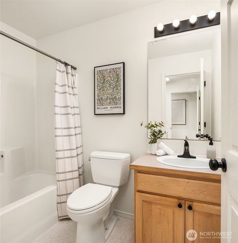 329 NE 185th Street, Shoreline, WA 98155