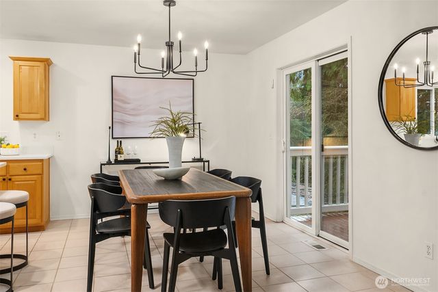 329 NE 185th Street, Shoreline, WA 98155