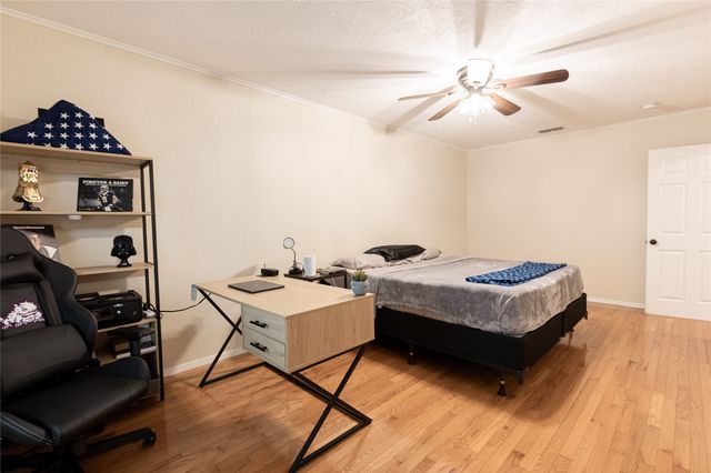 3509 Rogers Avenue, Fort Worth, TX 76109
