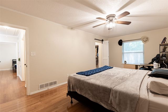 3509 Rogers Avenue, Fort Worth, TX 76109