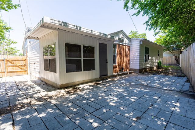 3509 Rogers Avenue, Fort Worth, TX 76109