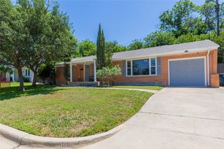 3509 Rogers Avenue, Fort Worth, TX 76109