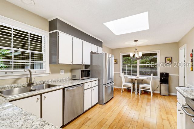 11 Deer Run Ln, Hilton Head Island, SC 29928