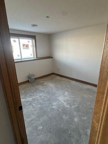 4901 Woodland Park Drive, Eau Claire, WI 54701