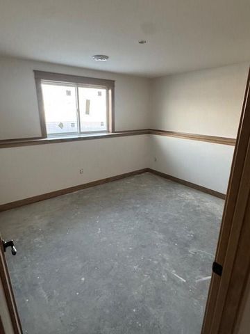 4901 Woodland Park Drive, Eau Claire, WI 54701